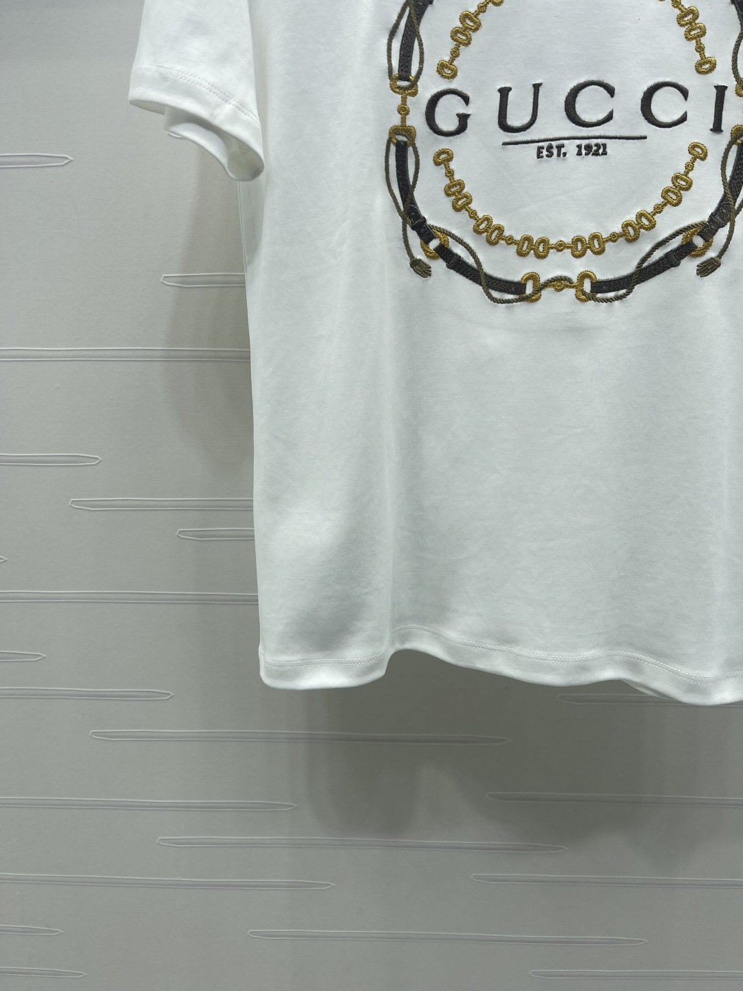 Women's short sleeves